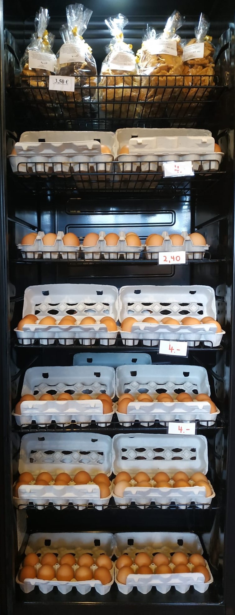 Kühlschrank mit Eiern